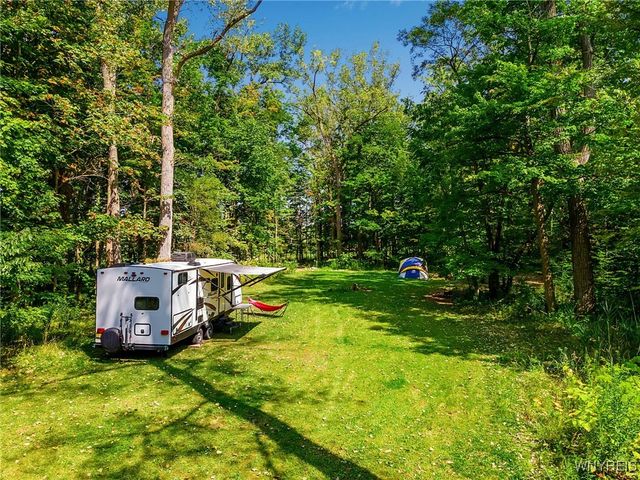 568 & 574 Town Line Road, Lancaster, NY 14086