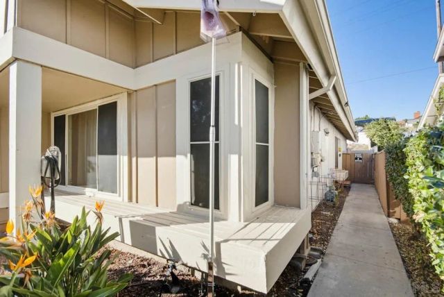 7044 Deerhurst Court, San Diego, CA 92139