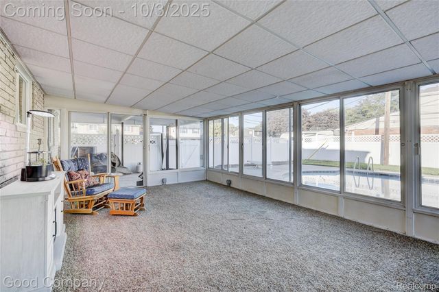 38576 Foxcroft Street, Harrison Charter Township, MI 48045