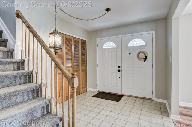 38576 Foxcroft Street, Harrison Charter Township, MI 48045