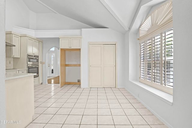 660 ROSINANTE Road, El Paso, TX 79922