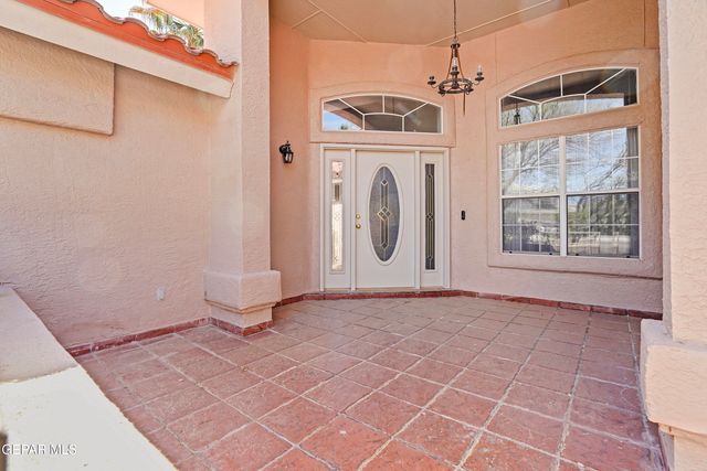 660 ROSINANTE Road, El Paso, TX 79922