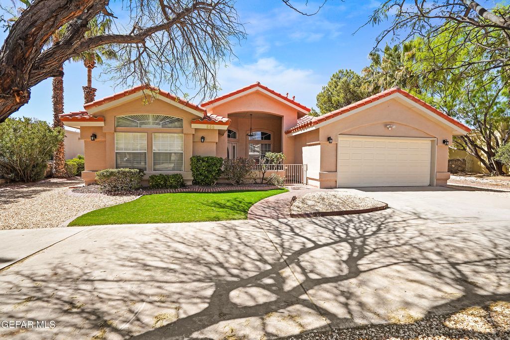 660 ROSINANTE Road, El Paso, TX 79922