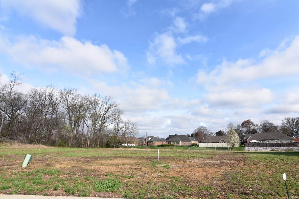 8824 Dahlia Drive, Evansville, IN 47725