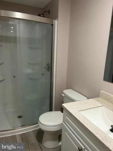 7 HADDON CT W, Marlton, NJ 08053