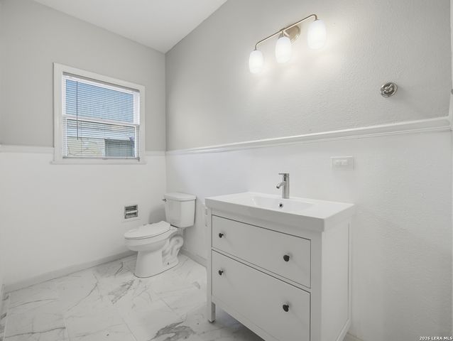 336 North, San Antonio, TX 78201