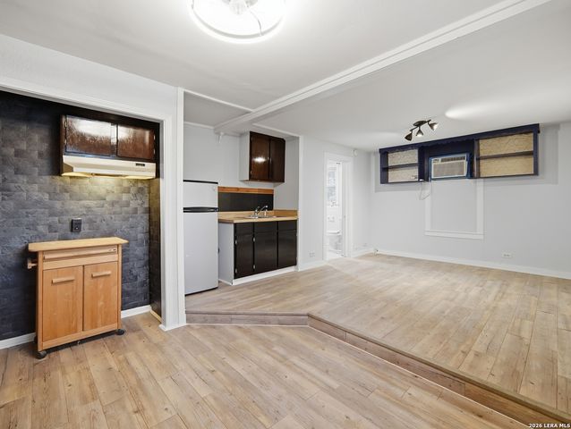 336 North, San Antonio, TX 78201