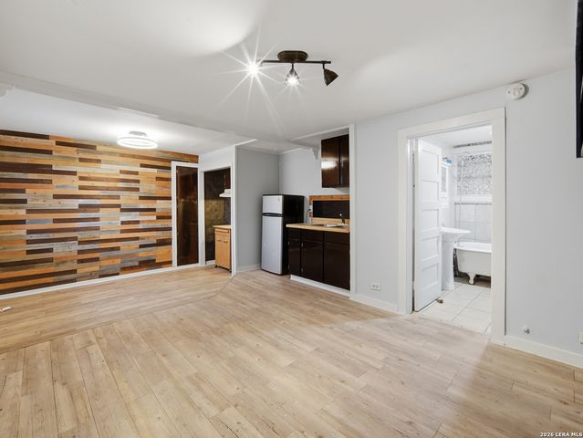 336 North, San Antonio, TX 78201