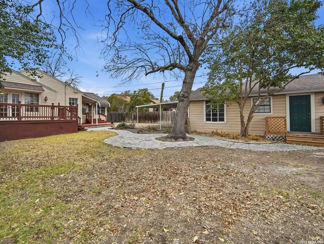 336 North, San Antonio, TX 78201