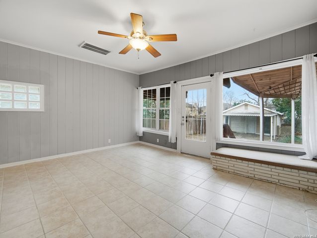 336 North, San Antonio, TX 78201