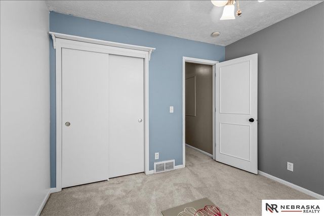 13601 S 33rd Street, Bellevue, NE 68123