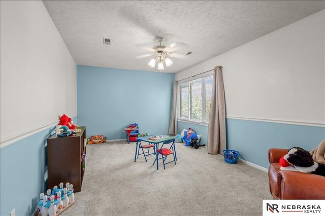 13601 S 33rd Street, Bellevue, NE 68123