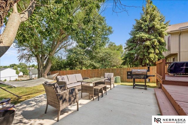 13601 S 33rd Street, Bellevue, NE 68123