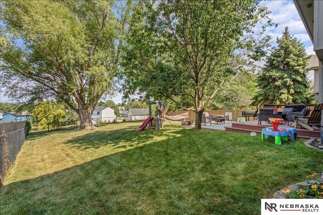 13601 S 33rd Street, Bellevue, NE 68123