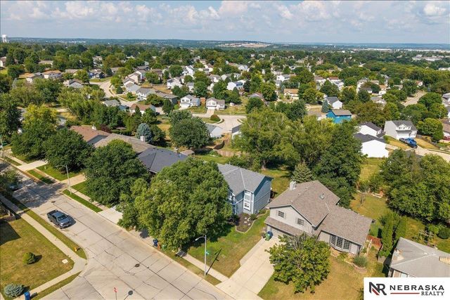 13601 S 33rd Street, Bellevue, NE 68123