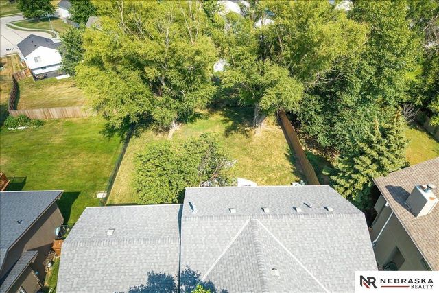 13601 S 33rd Street, Bellevue, NE 68123