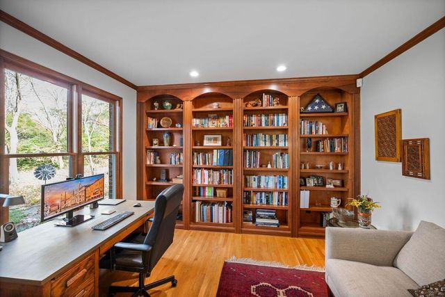 1199 Devou Woods Drive, Covington, KY 41011