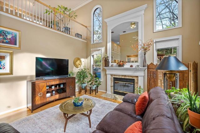 1199 Devou Woods Drive, Covington, KY 41011