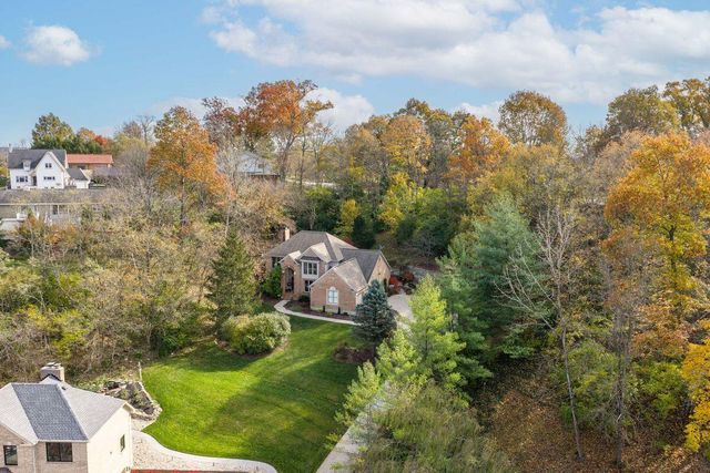 1199 Devou Woods Drive, Covington, KY 41011