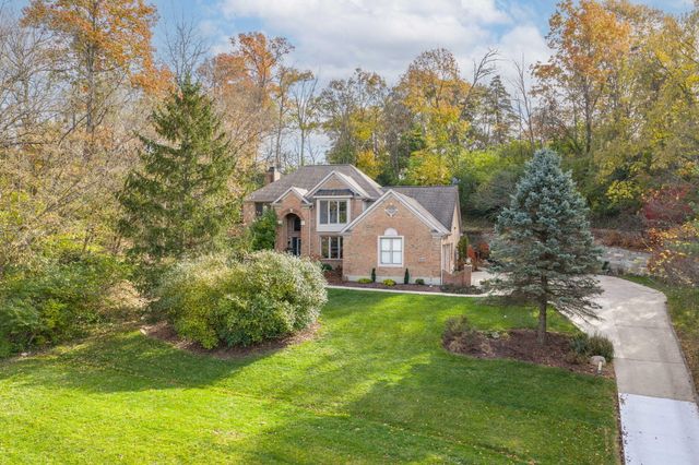 1199 Devou Woods Drive, Covington, KY 41011