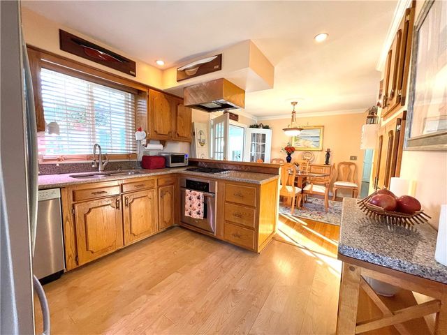 235 Kearns Avenue, Tiverton, RI 02878