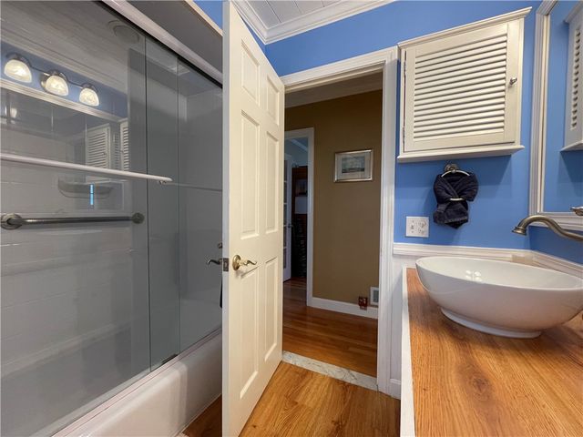 235 Kearns Avenue, Tiverton, RI 02878