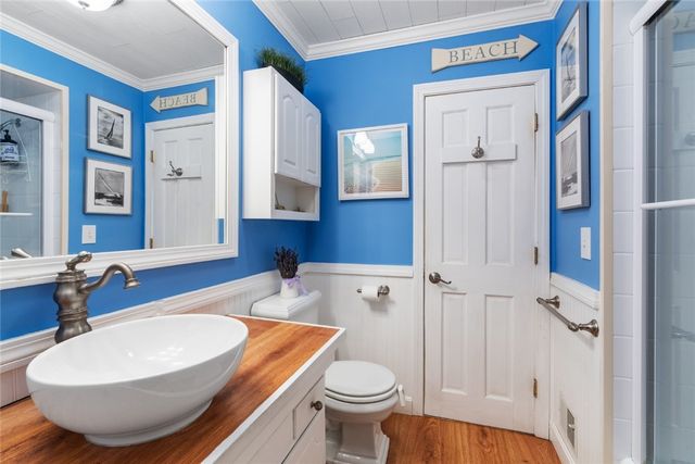 235 Kearns Avenue, Tiverton, RI 02878