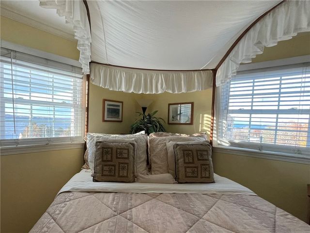 235 Kearns Avenue, Tiverton, RI 02878