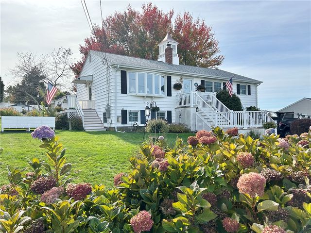 235 Kearns Avenue, Tiverton, RI 02878