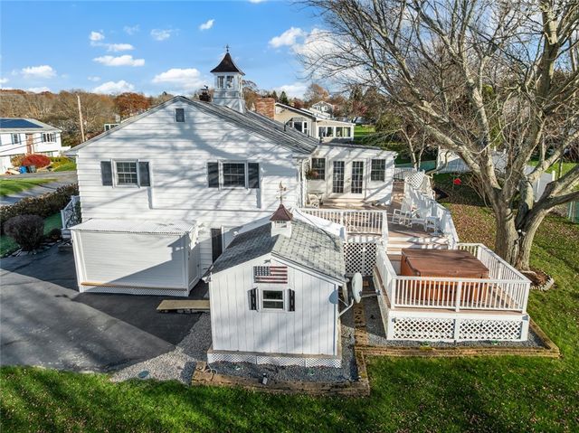 235 Kearns Avenue, Tiverton, RI 02878