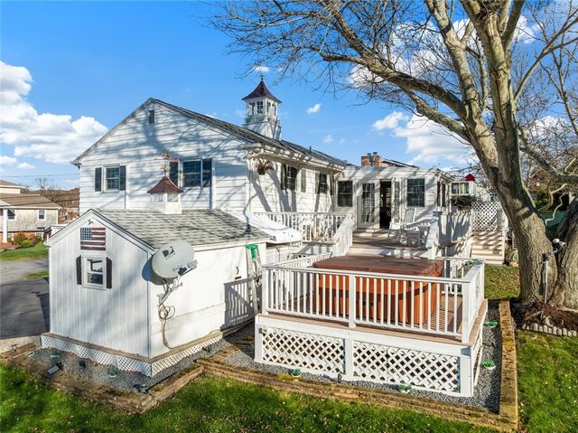 235 Kearns Avenue, Tiverton, RI 02878