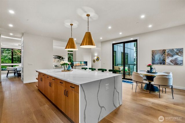 10823 SE 12th Street, Bellevue, WA 98004