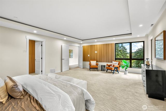 10823 SE 12th Street, Bellevue, WA 98004
