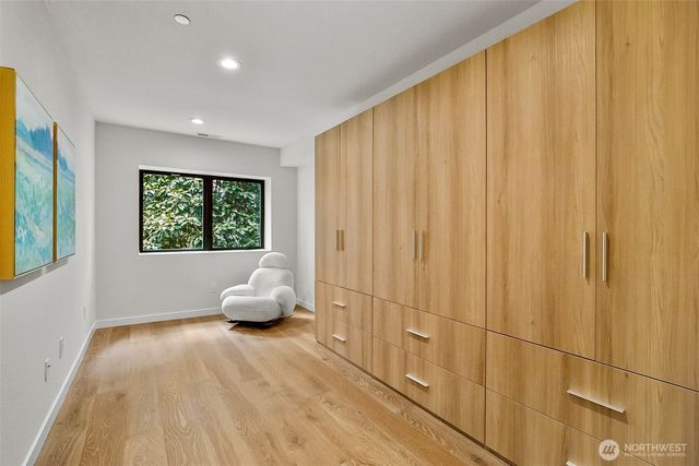 10823 SE 12th Street, Bellevue, WA 98004