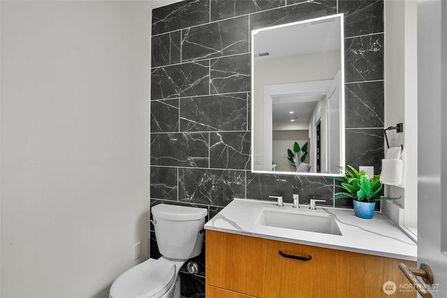 10823 SE 12th Street, Bellevue, WA 98004