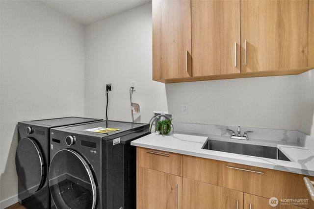 10823 SE 12th Street, Bellevue, WA 98004