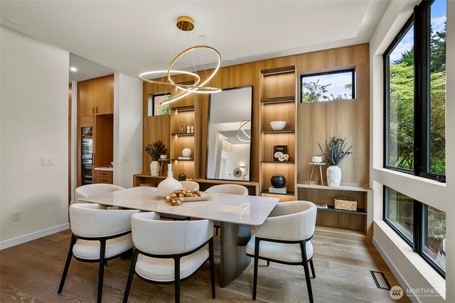 10823 SE 12th Street, Bellevue, WA 98004
