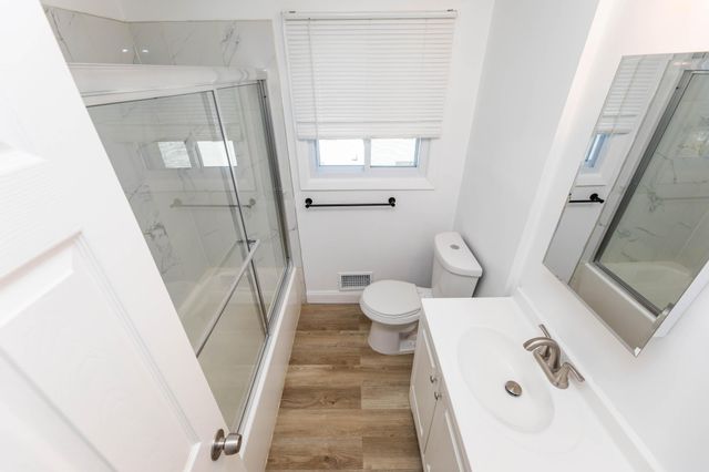 5214 Oliver Avenue N, Minneapolis, MN 55430