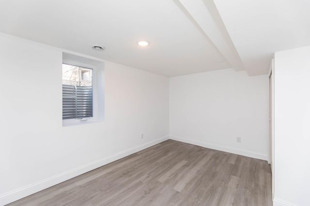 5214 Oliver Avenue N, Minneapolis, MN 55430