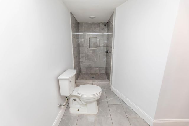 5214 Oliver Avenue N, Minneapolis, MN 55430