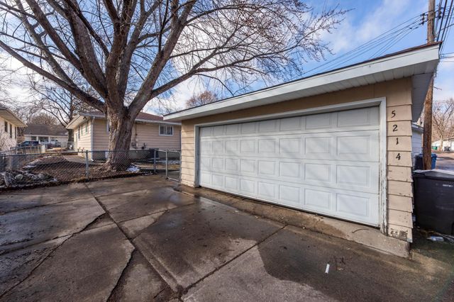 5214 Oliver Avenue N, Minneapolis, MN 55430