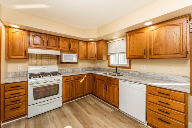 5214 Oliver Avenue N, Minneapolis, MN 55430