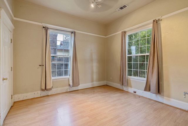 349 N Lemona Street, Woodlake, CA 93286