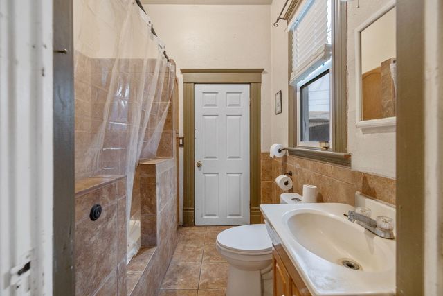 349 N Lemona Street, Woodlake, CA 93286