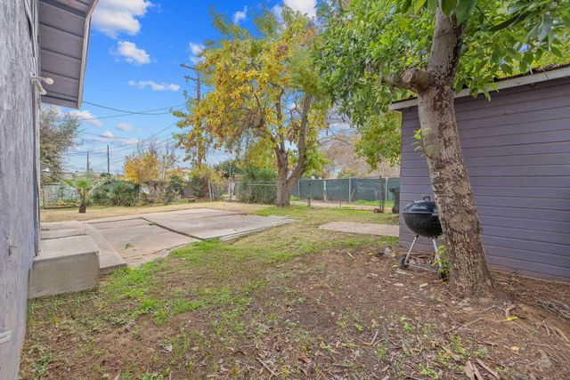 349 N Lemona Street, Woodlake, CA 93286