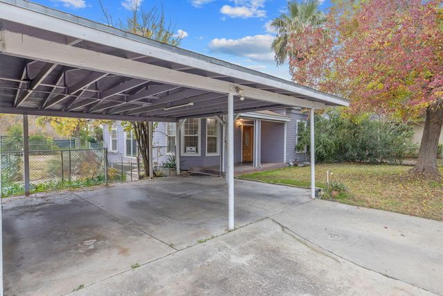 349 N Lemona Street, Woodlake, CA 93286