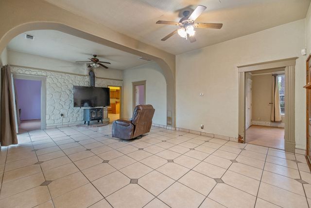 349 N Lemona Street, Woodlake, CA 93286