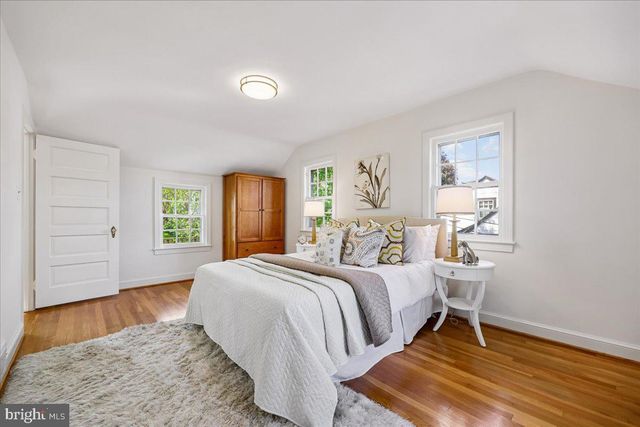 4504 GLADWYNE DR, Bethesda, MD 20814