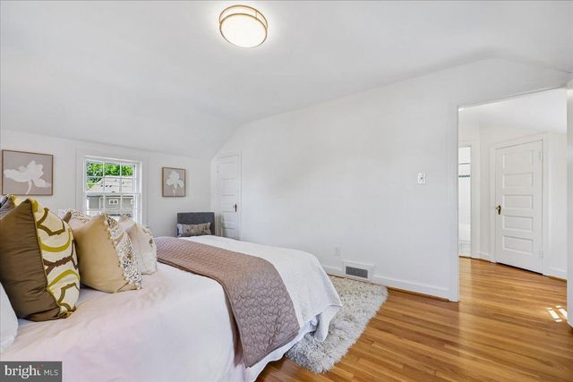 4504 GLADWYNE DR, Bethesda, MD 20814