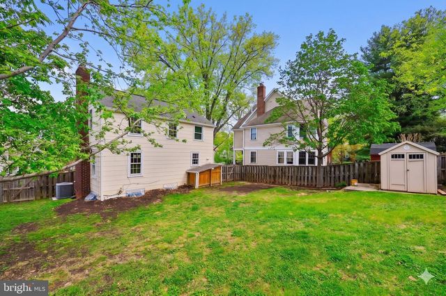 4504 GLADWYNE DR, Bethesda, MD 20814